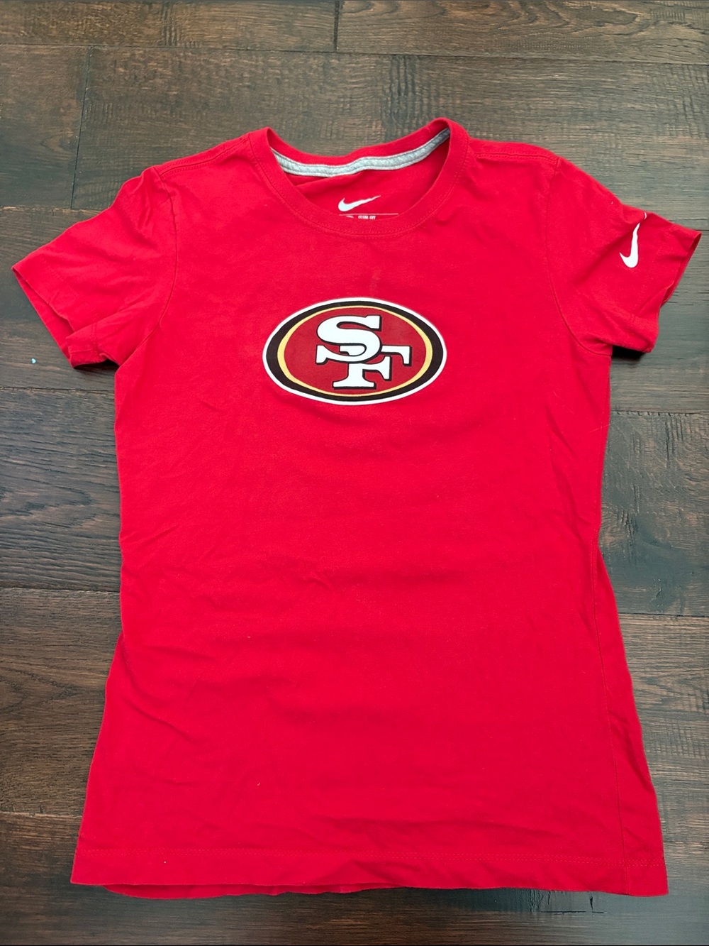 Nike Women’s Red San Francisco 49ers Logo Short Sleeve Tee 7 kapernick
